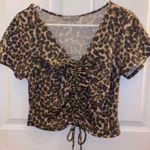 Cropped leopard top